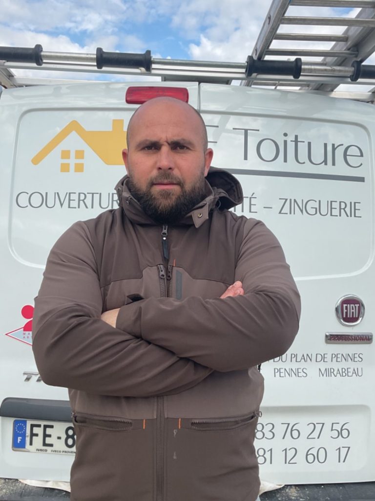 artisan couvreur zingueur a Aix en Provence
